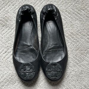 Black on black Tory Burch flats